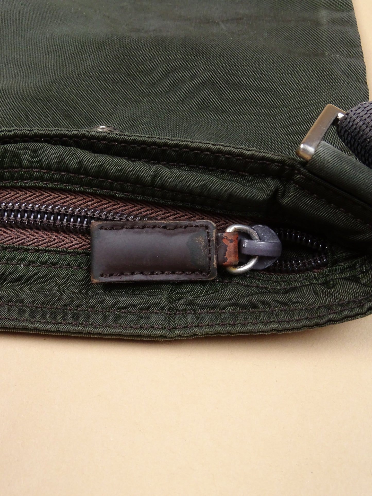 Sacoche Prada Nylon Kaki