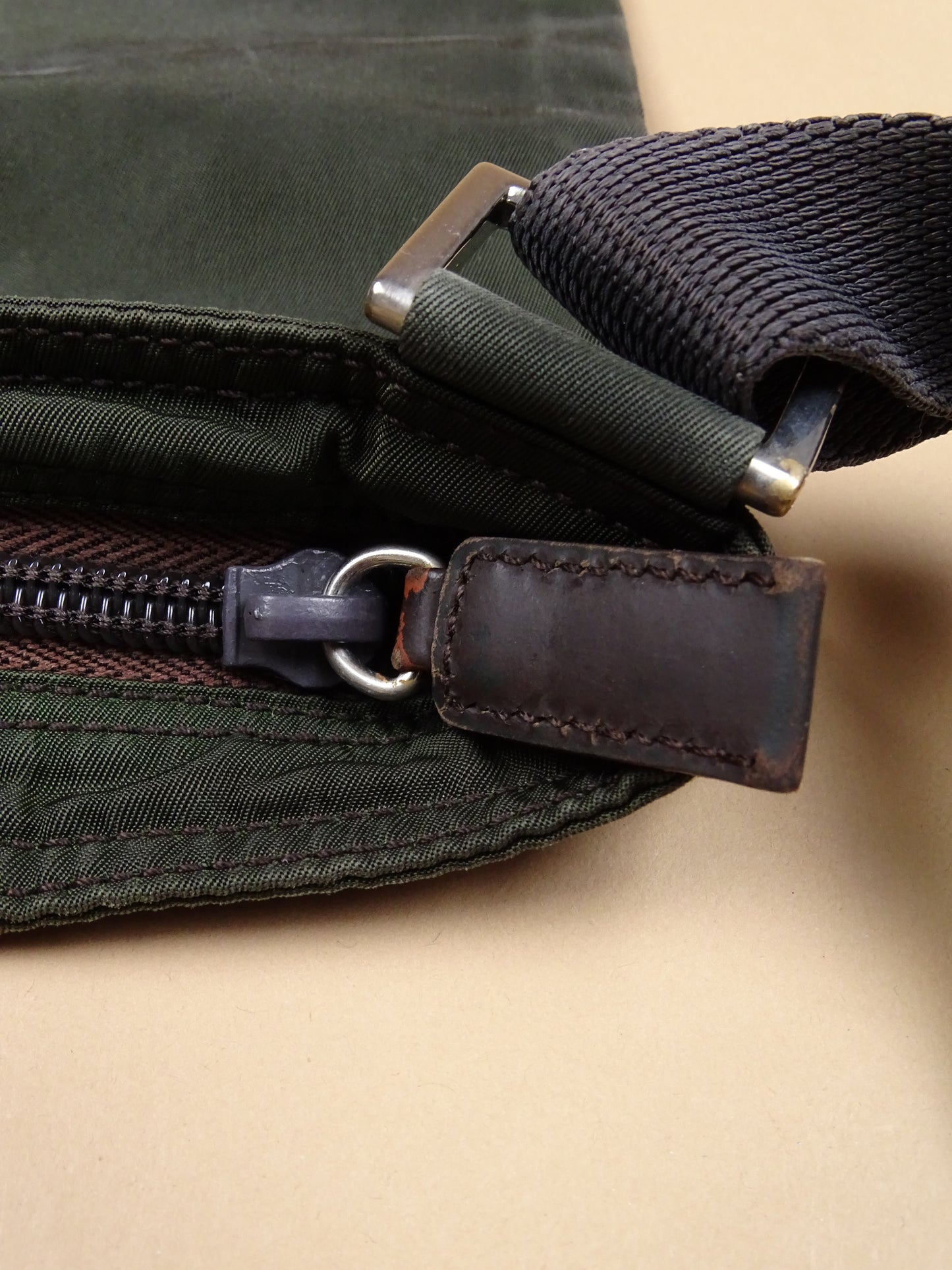 Sacoche Prada Nylon Kaki