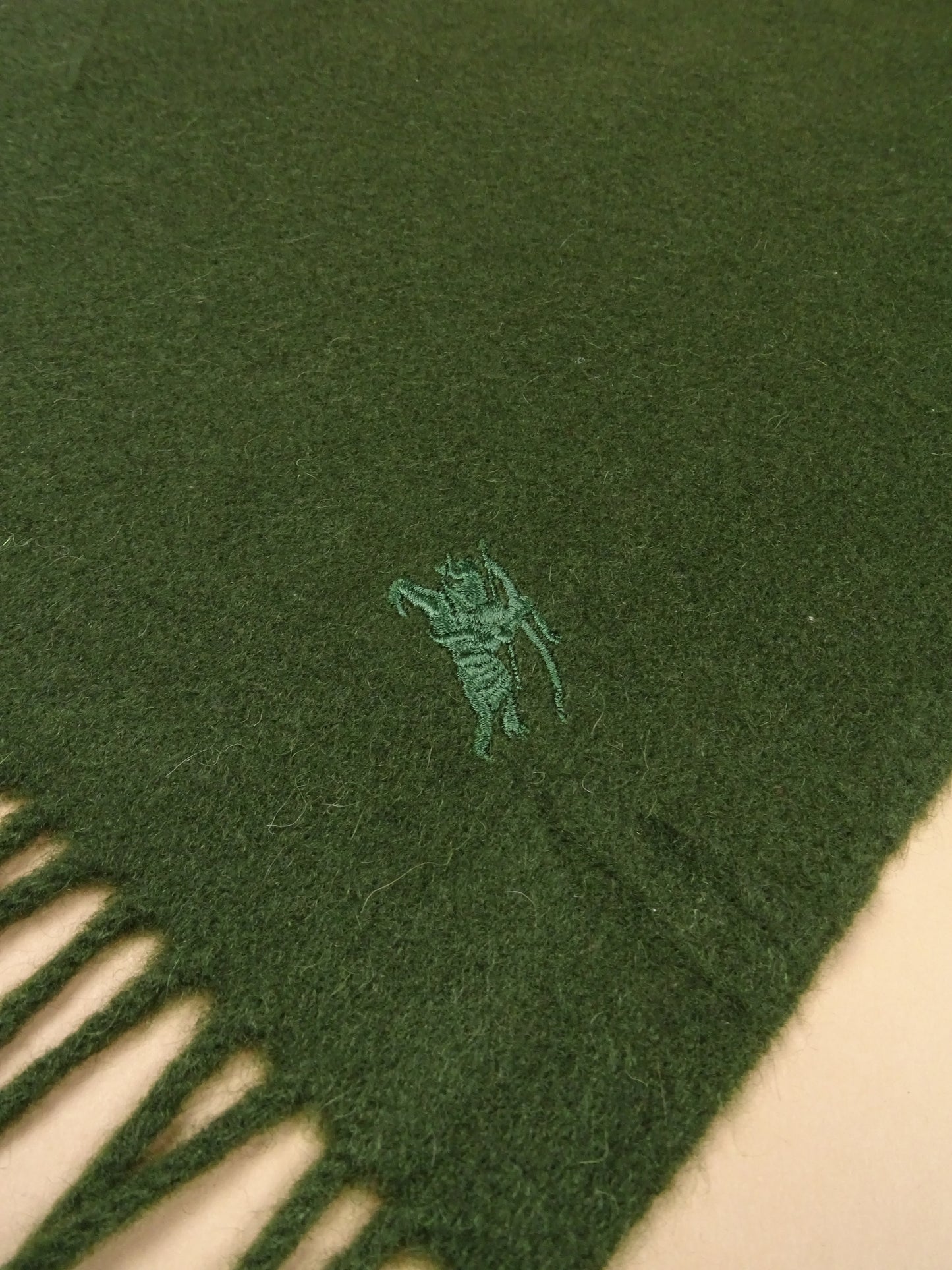 Écharpe Burberry Verte Unie 100% Cachemire 133 Cm Long