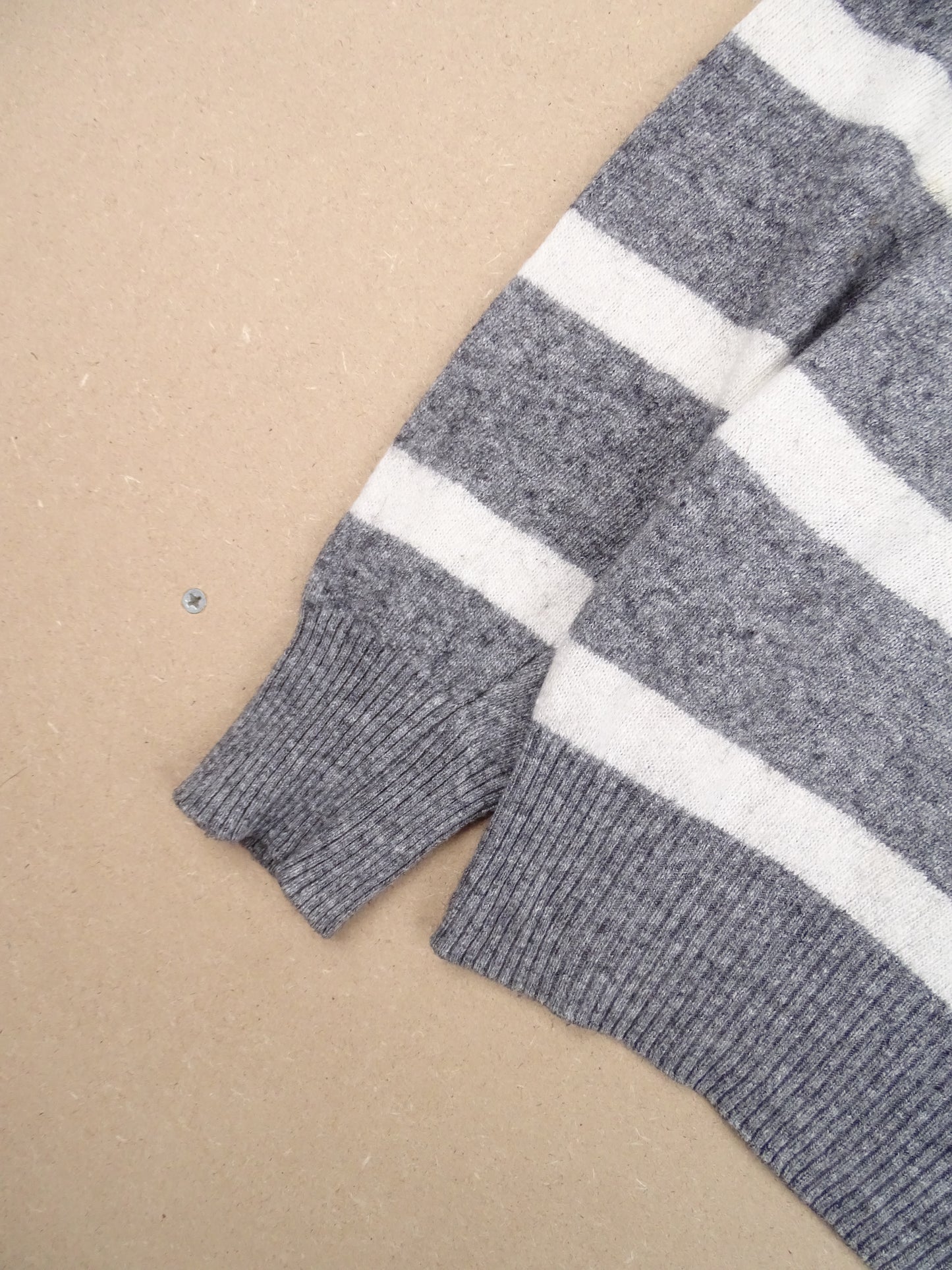 Pull Burberry Col Rond Rayé Gris Blanc S Homme