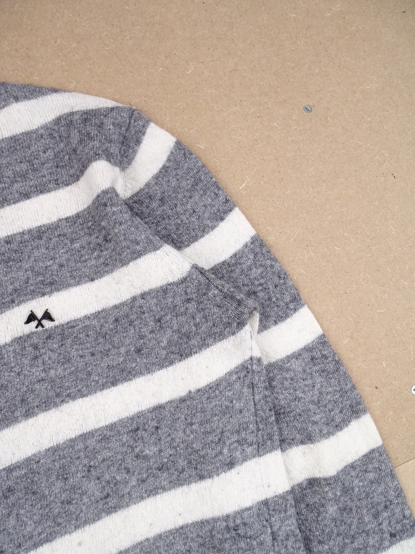 Pull Burberry Col Rond Rayé Gris Blanc S Homme