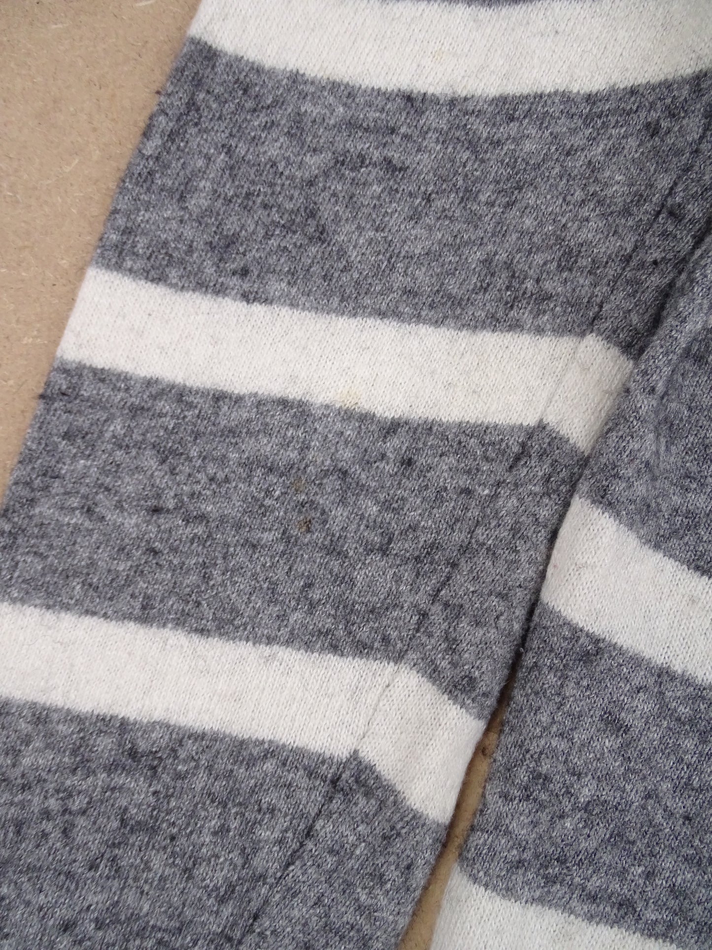 Pull Burberry Col Rond Rayé Gris Blanc S Homme