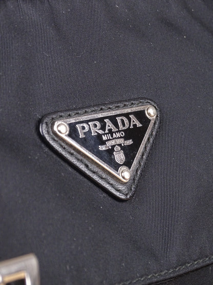Prada Sacoche / Sac Nylon Noir Crossbody